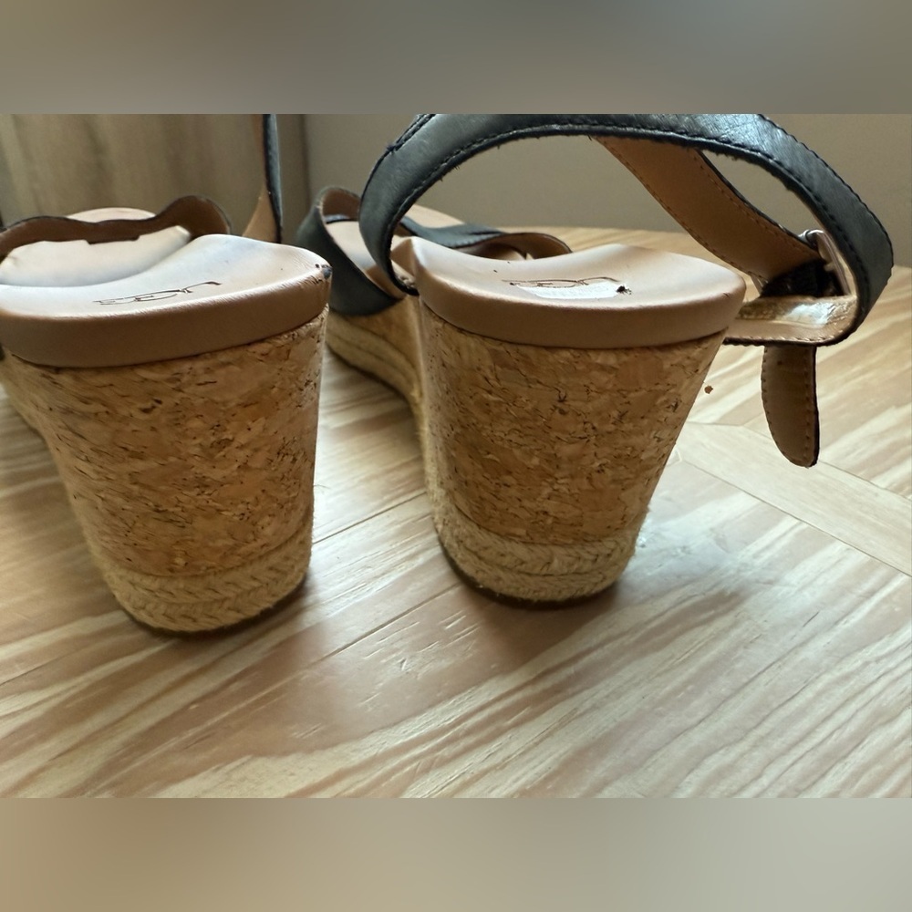 UGG|Cloverdale Espadrille Wedge Sandal in black & tan •••Beachy & Boho Size 9 - Picture 8 of 16